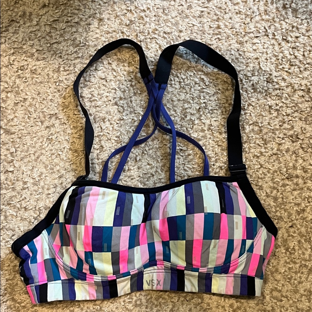 Victoria Secret sports bra. Size 32B.